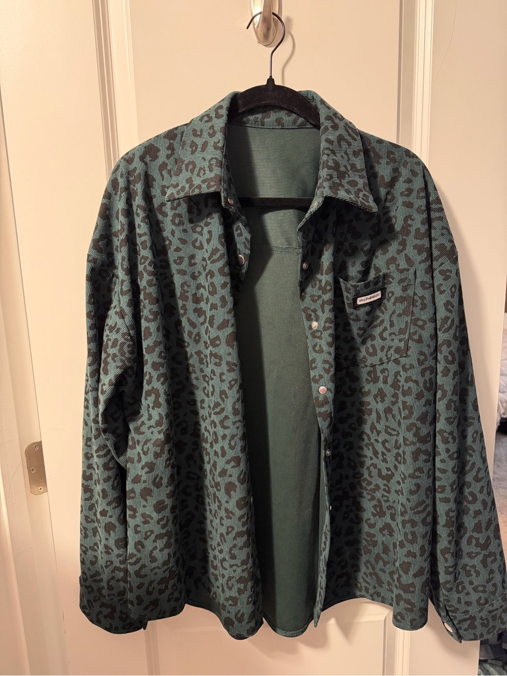 Women’s Teal Leopard Print Button-Up Jacket